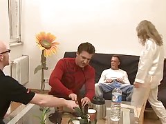 Solche mädchen schön streicheln kleine titten porno