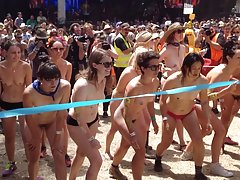 Schönheits in rot yandex porno geschichten