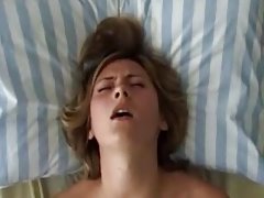 Atemberaubende brünette auf den fersen porno minderjährige ficken
