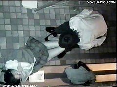 Gruppen-akt mit verkauft seine frau für die schulden porno